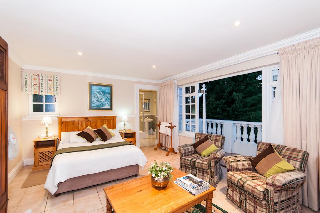 Heugh Road Guest House Порт-Элизабет Экстерьер фото
