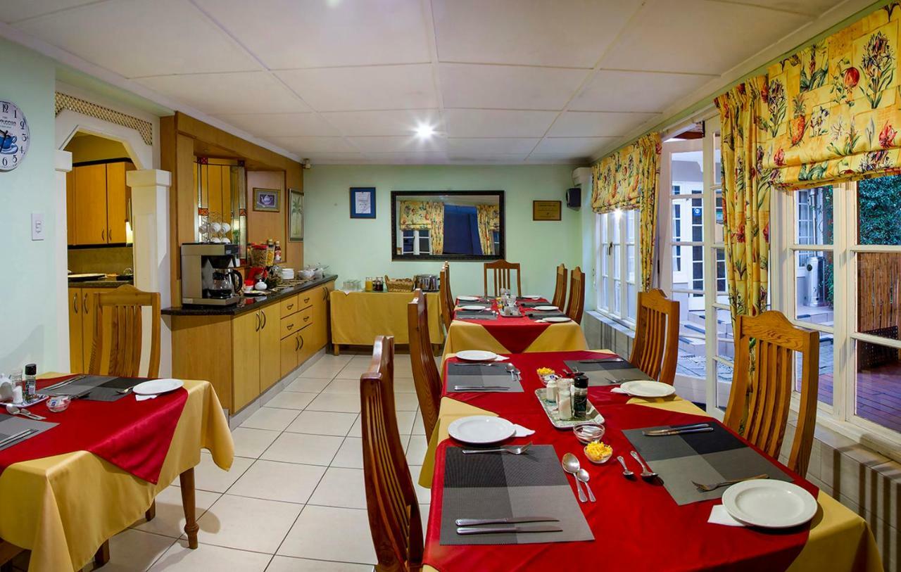 Heugh Road Guest House Порт-Элизабет Экстерьер фото